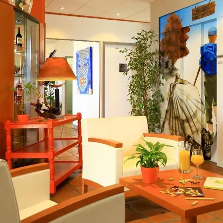 Logis Hotel Domaine Des Trois Pins - Anciennement L'Aquitaine 2* L'Hospitalet