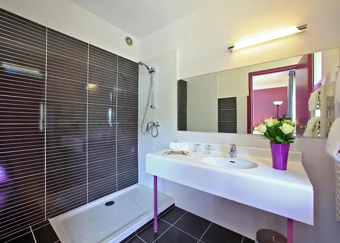 Logis Domaine Des Trois Pins - Anciennement L'aquitaine Ξενοδοχείο