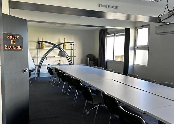 Ξενοδοχείο Logis Domaine Des Trois Pins - Anciennement L'aquitaine L'Hospitalet (Lot)